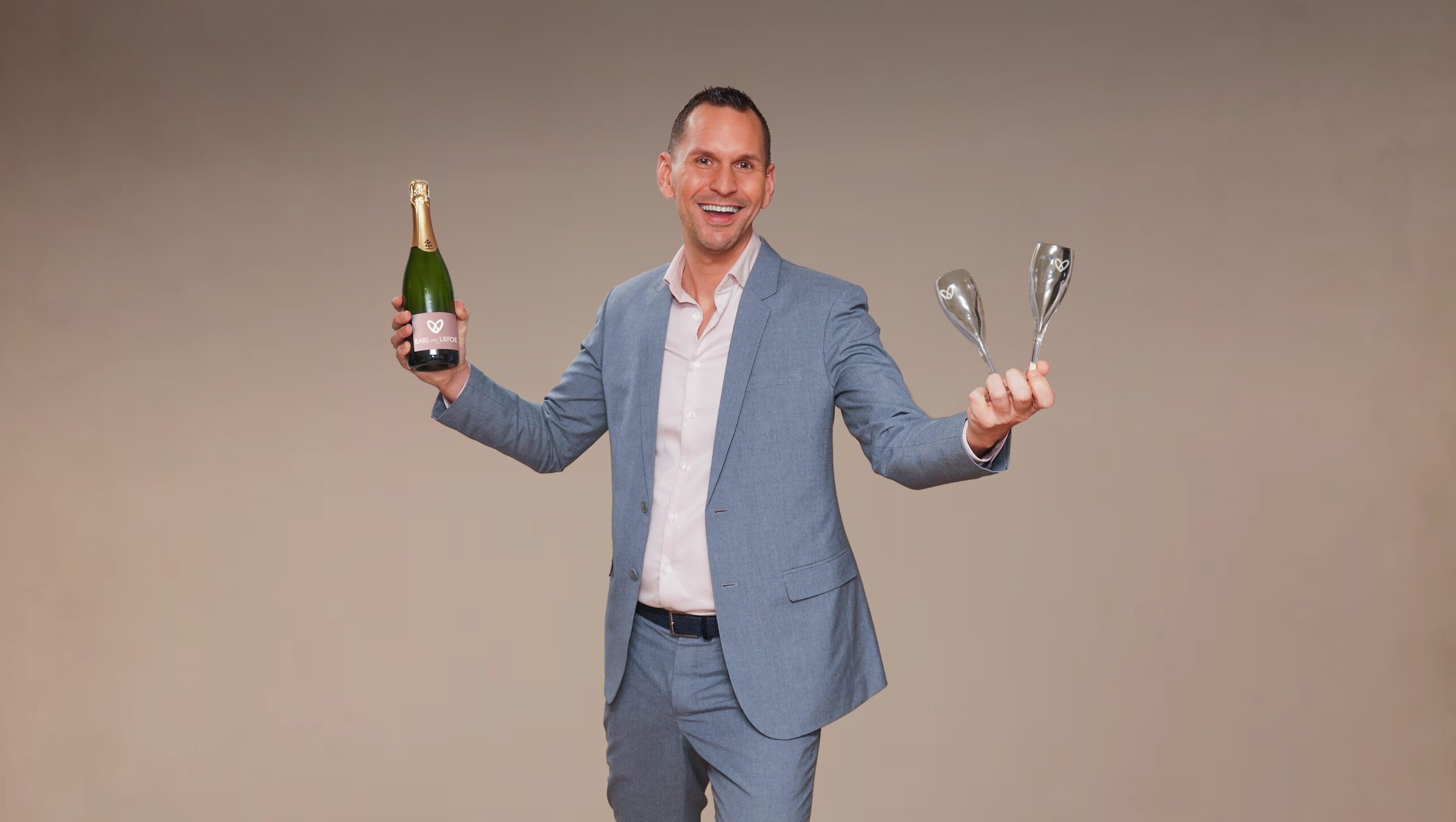Jerremey Schutte met champagne